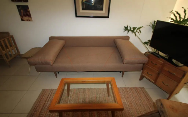 Alameda Downtown Apartment 404