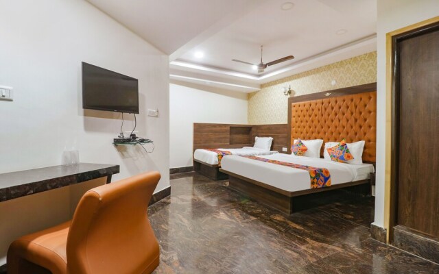 Fabhotel Ira International