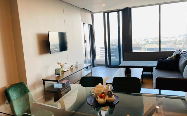 Umhlanga Arch 10th Floor- Sea Views!