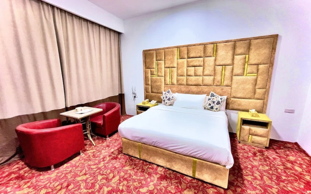 Royal Beach Hotel