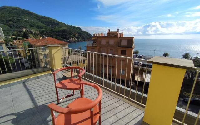 Monia House Sea View