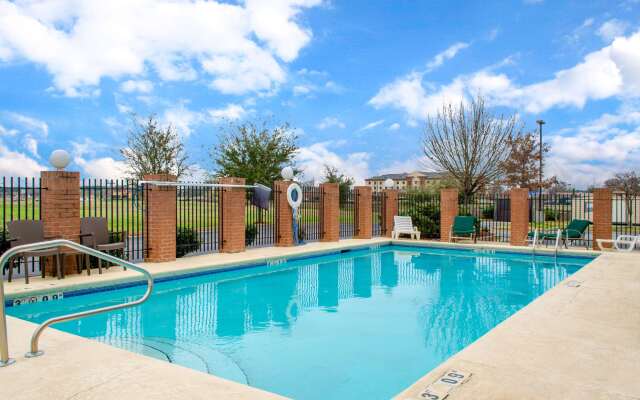 Spark by Hilton Montgomery EastChase
