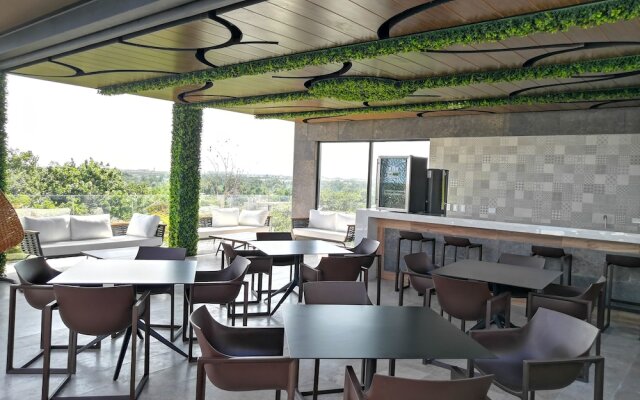 Menesse Tulum by Spot Rentals