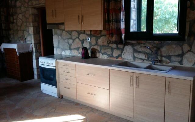 The Stone House-Zacharatos Nikolaos