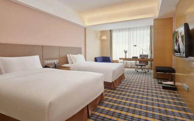 Grandskylight Hotel