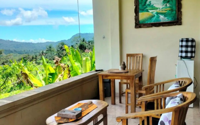 Bukit Luah Sidemen Guesthouse