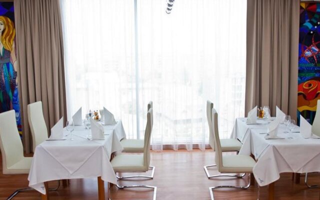 Marshal Garden Hotel