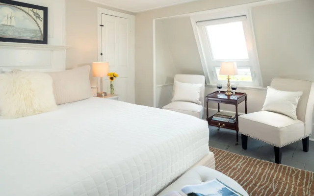 Waldo Emerson Inn
