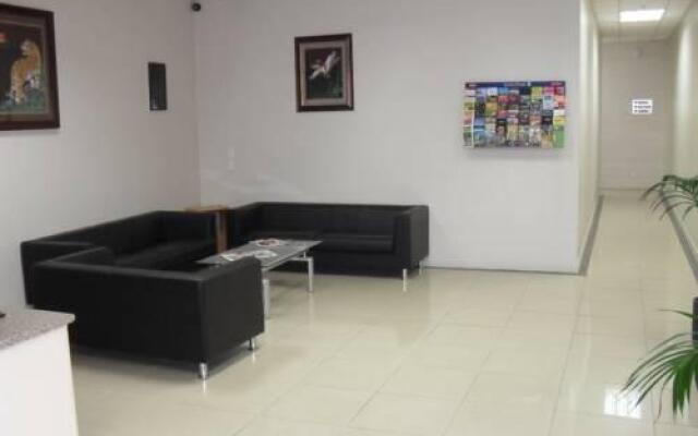 Victoria Hotel Suites