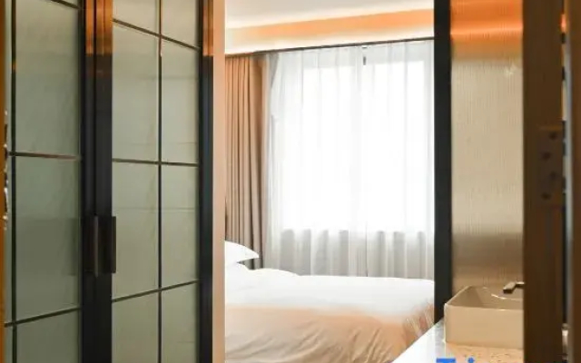 Qingyue Hotel