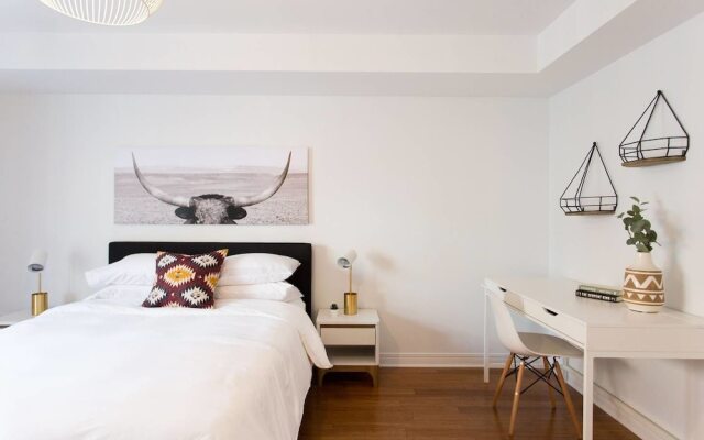 Fresh & Styled 2 Bedroom Apt in Mile End