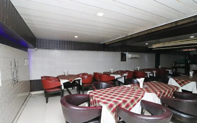 Punjab Regency By OYO Rooms