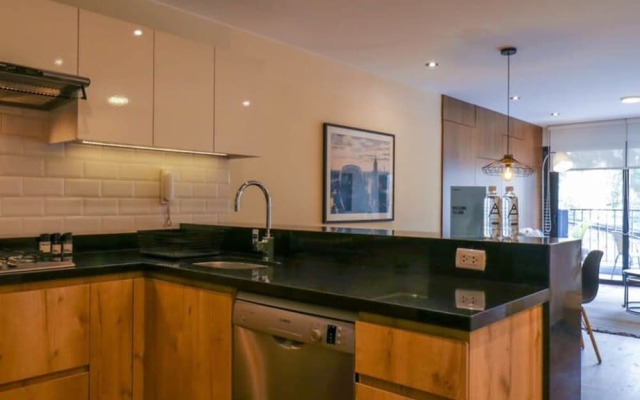 w Splendid 1BR With Balcony in Miraflores