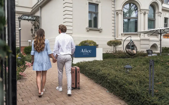 Alice Hotel