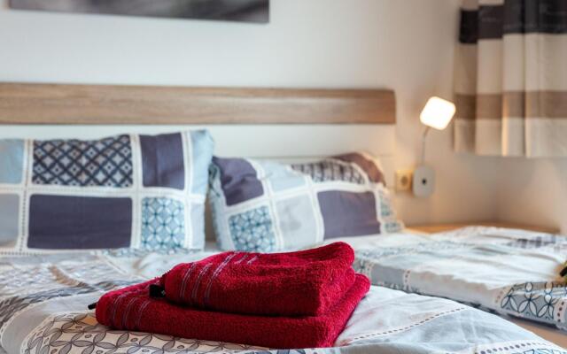 Romantic apartment in Bramberg with garden