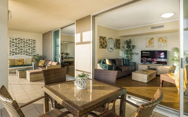 Oasis Retreat Level 27 in Casino Towers