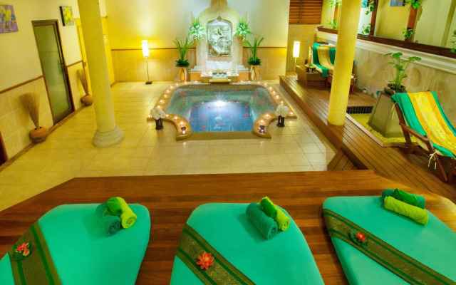 Khaolak Bay Front Resort