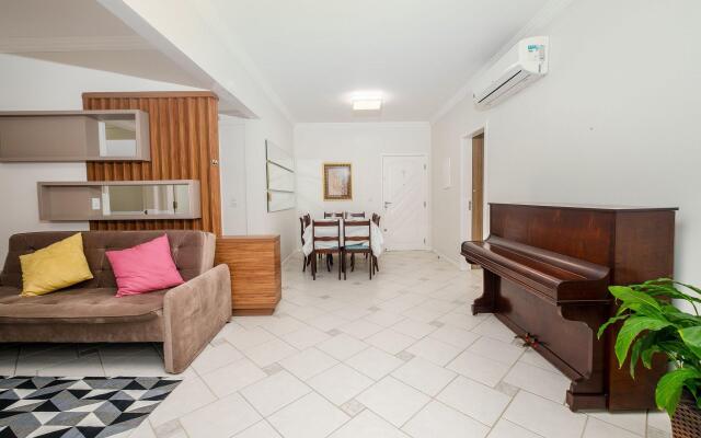 Lindo apto no Centro de Floripa ESO404