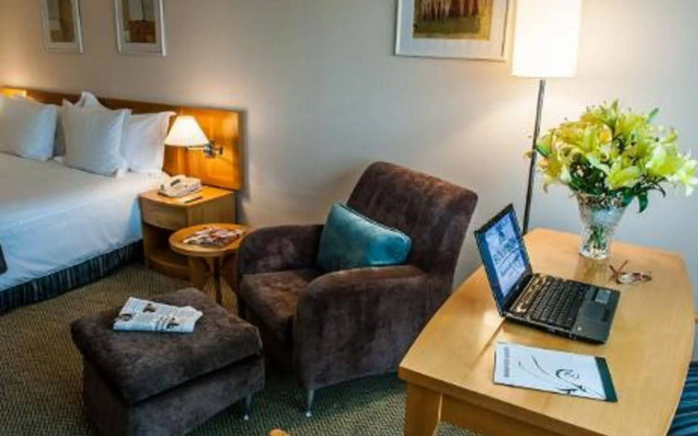 Sol Alphaville Hotel & Residence