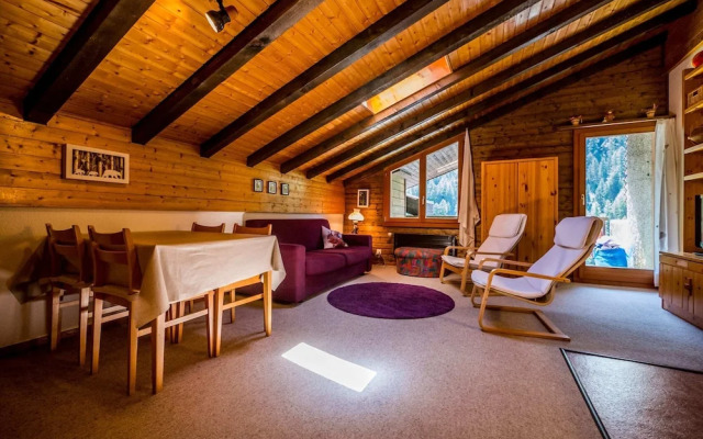 Cozy Apartment in the Centre of Grimentz