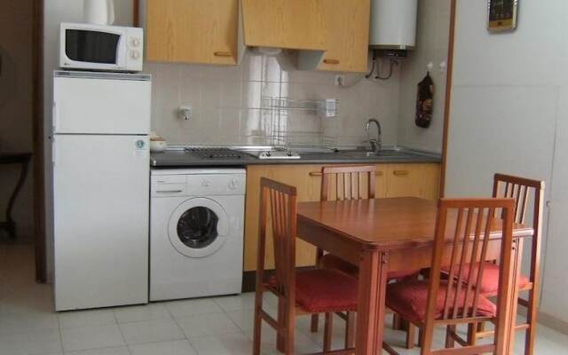 Apartamento familiar con piscina comunitaria