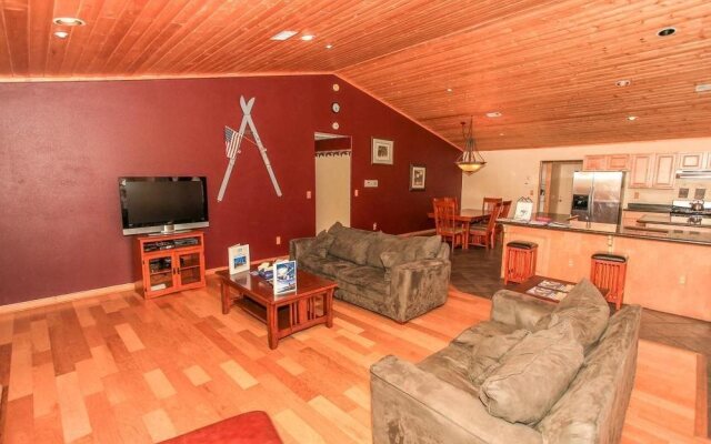 Bear Loop Chalet