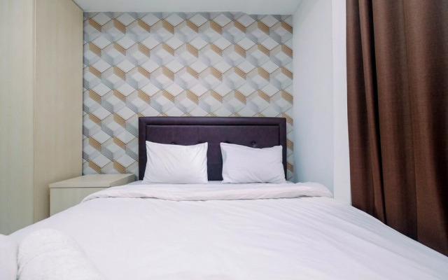 Relaxing Studio Apartment at Azalea Suites Cikarang
