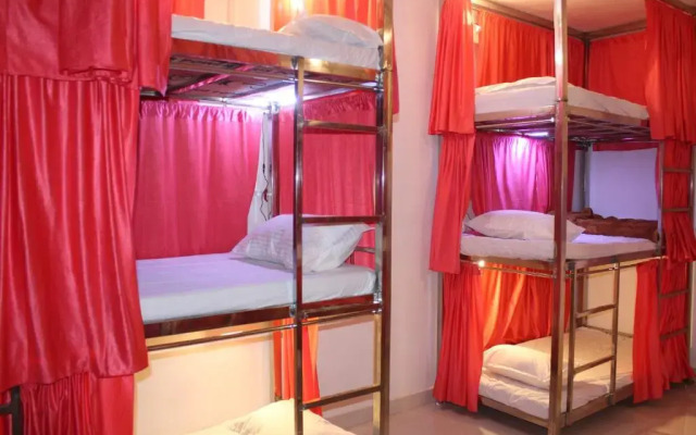 Sunset Backpackers Hostel