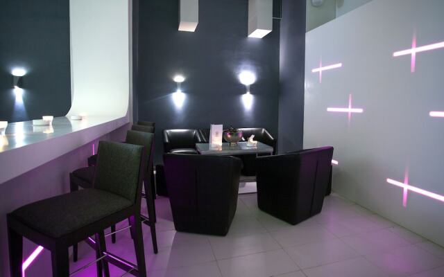 Business Hotel