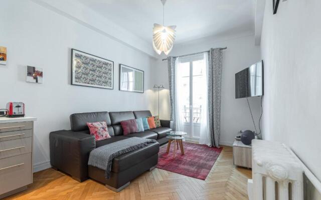 BH - CHARMANT 3 PIECES - Place Garibaldi 4 Personne
