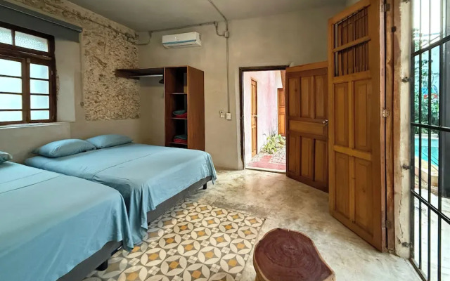 Casa con Piscina Nido Rosa