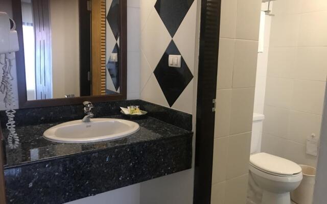 Patong Lodge Hotel