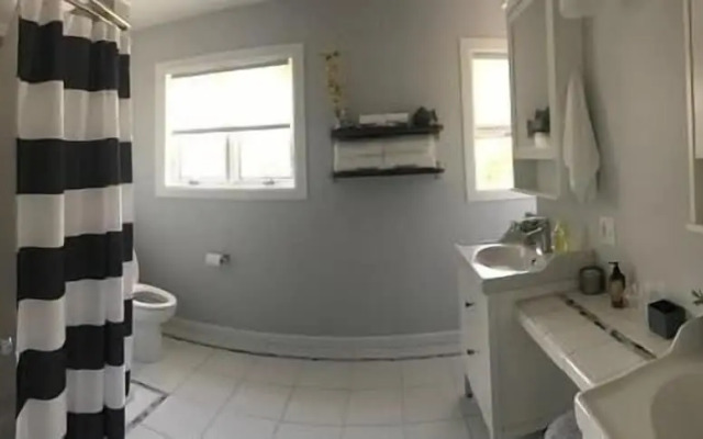 4977 Main Street 3 Bedroom Home by Redawning