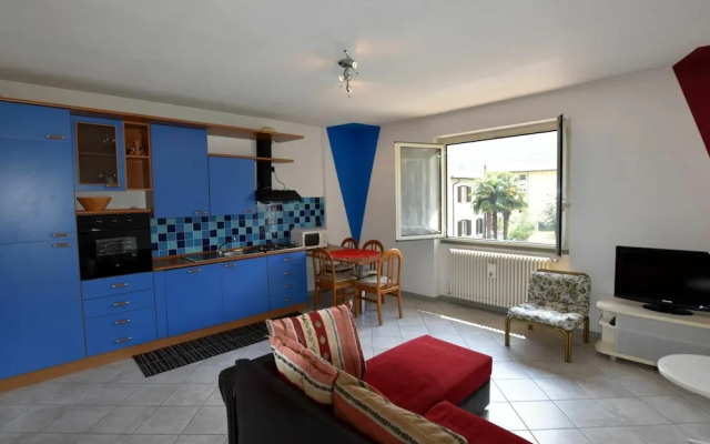 Belvilla by OYO Flat With Terrace Near the Lake