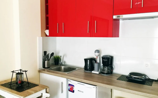 Monad Apartments Karaoli