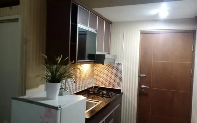 Bogor Valley by Lina Room