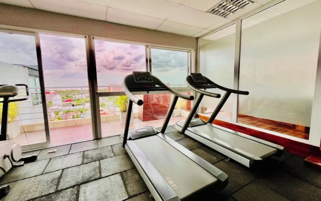 Spacious Estudio