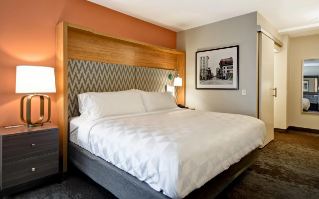 Holiday Inn Lancaster by IHG