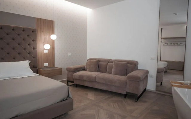 Alexander House Hotel