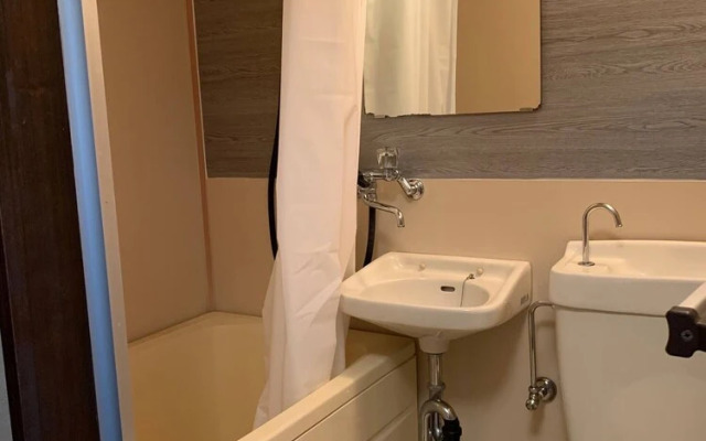 Takahata Apartment 106