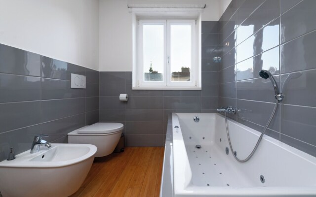 4-room apartment near Charles Square