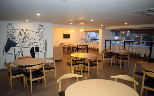 FabHotel Asrani International