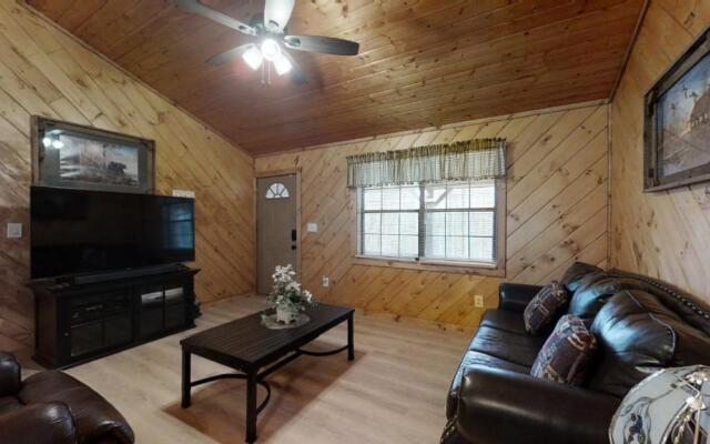 Little Mountain Hideaway