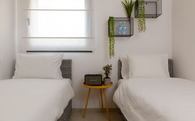 Tel Aviv Home