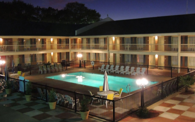The Guest Lodge Gainesville