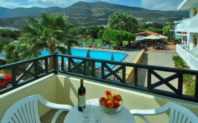 Paloma Garden-Corina Hotel