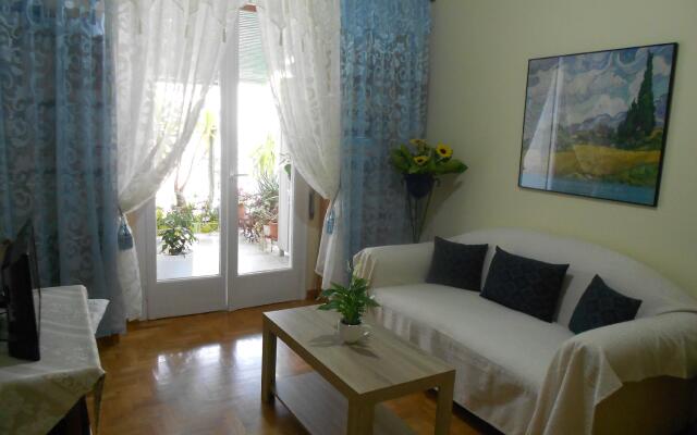 Beautiful Apartment with fountain in city center!