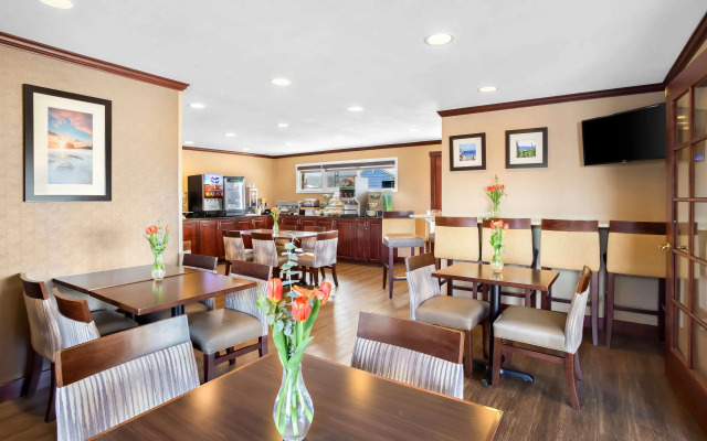 Quality Inn Port Angeles - near Olympic National Park