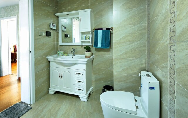 Qingdao Oceanside Hotel & Resort