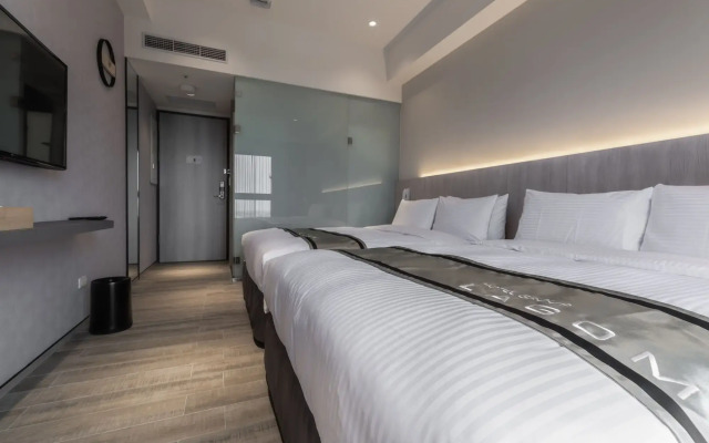 Hotel YAM LAGOM